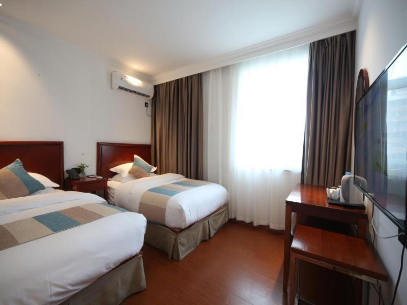 Greentree Inn Shanghai Zhongshan Hutai Hotel Buitenkant foto